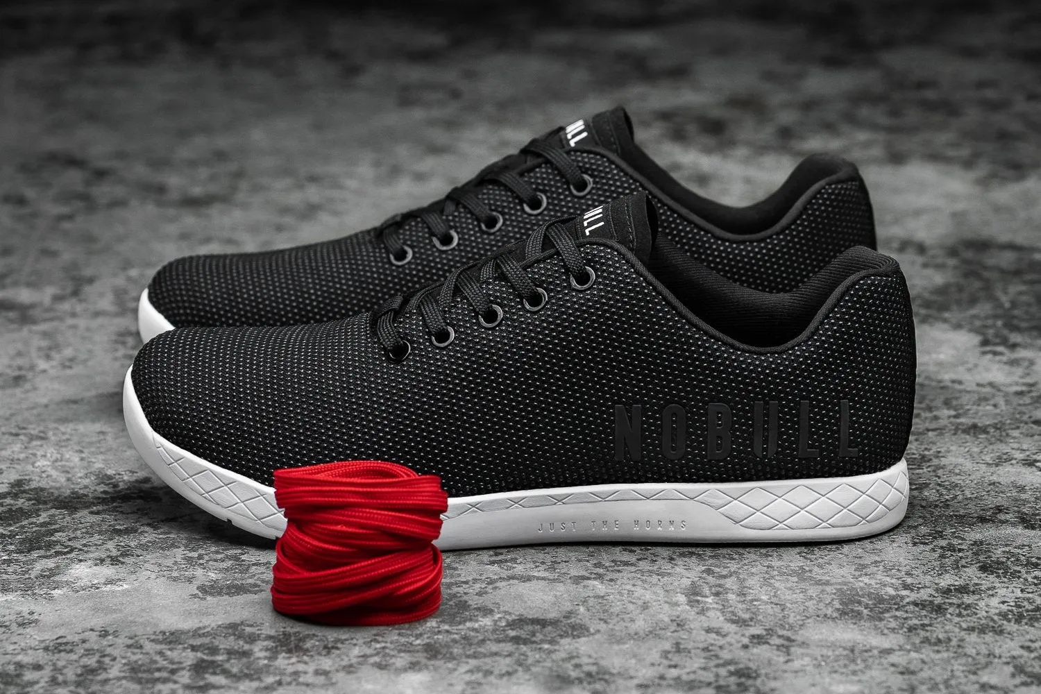 BLACK WHITE TRAINER (WOMEN'S)