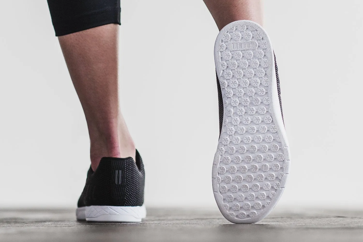 BLACK WHITE TRAINER (WOMEN'S)