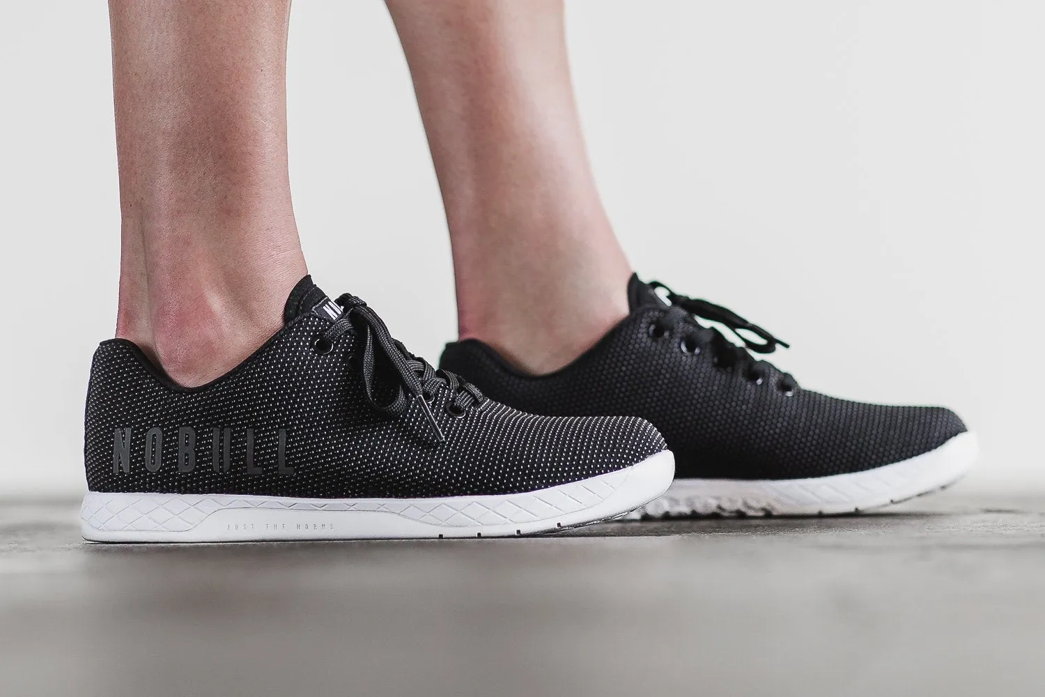 BLACK WHITE TRAINER (WOMEN'S)